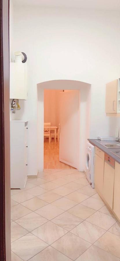 Appartement Premier Studio 2P Lg à Vienne Extérieur photo